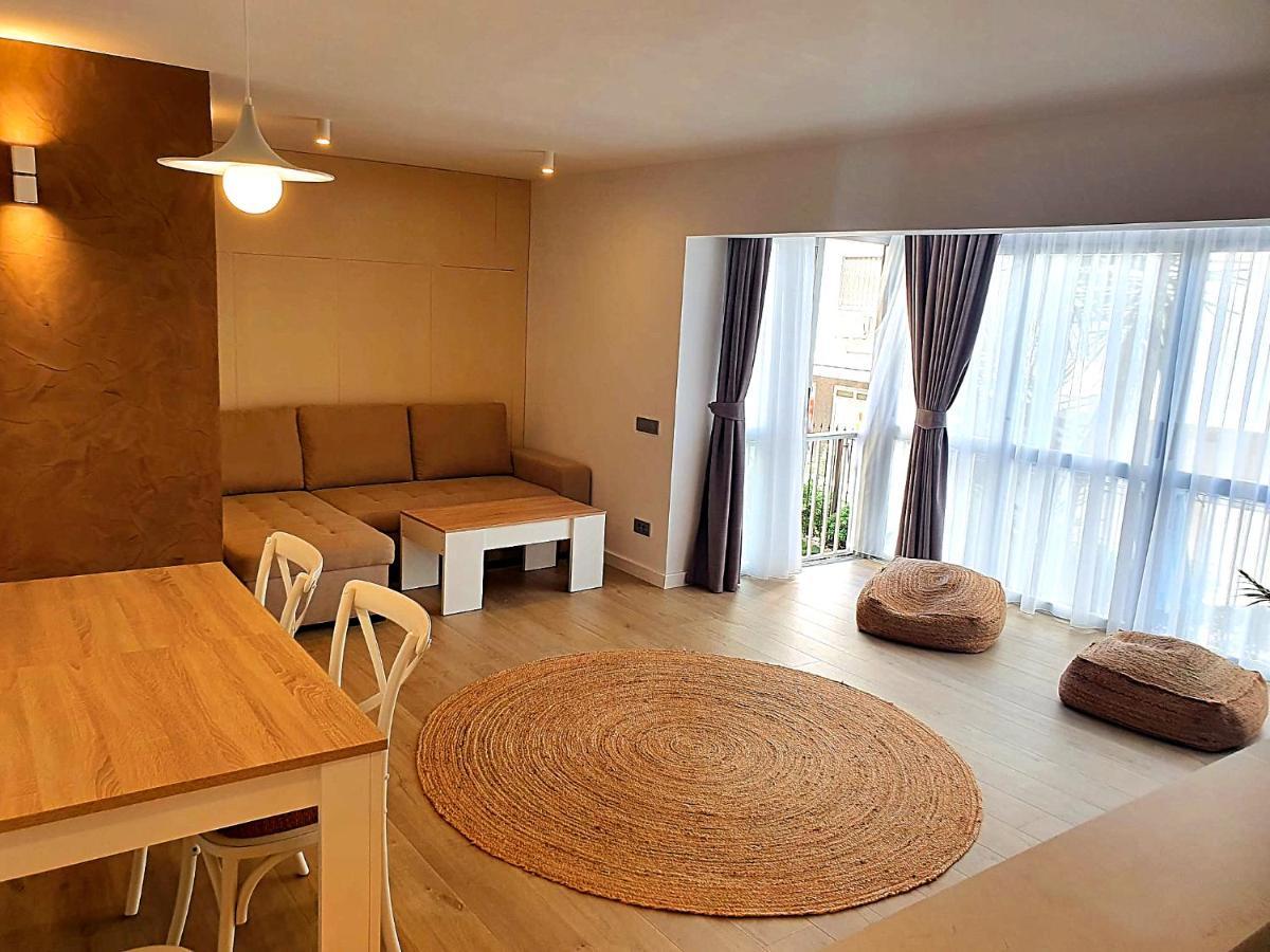 First Line Beach Beautiful Two Bedrooms Бенидорм Екстериор снимка